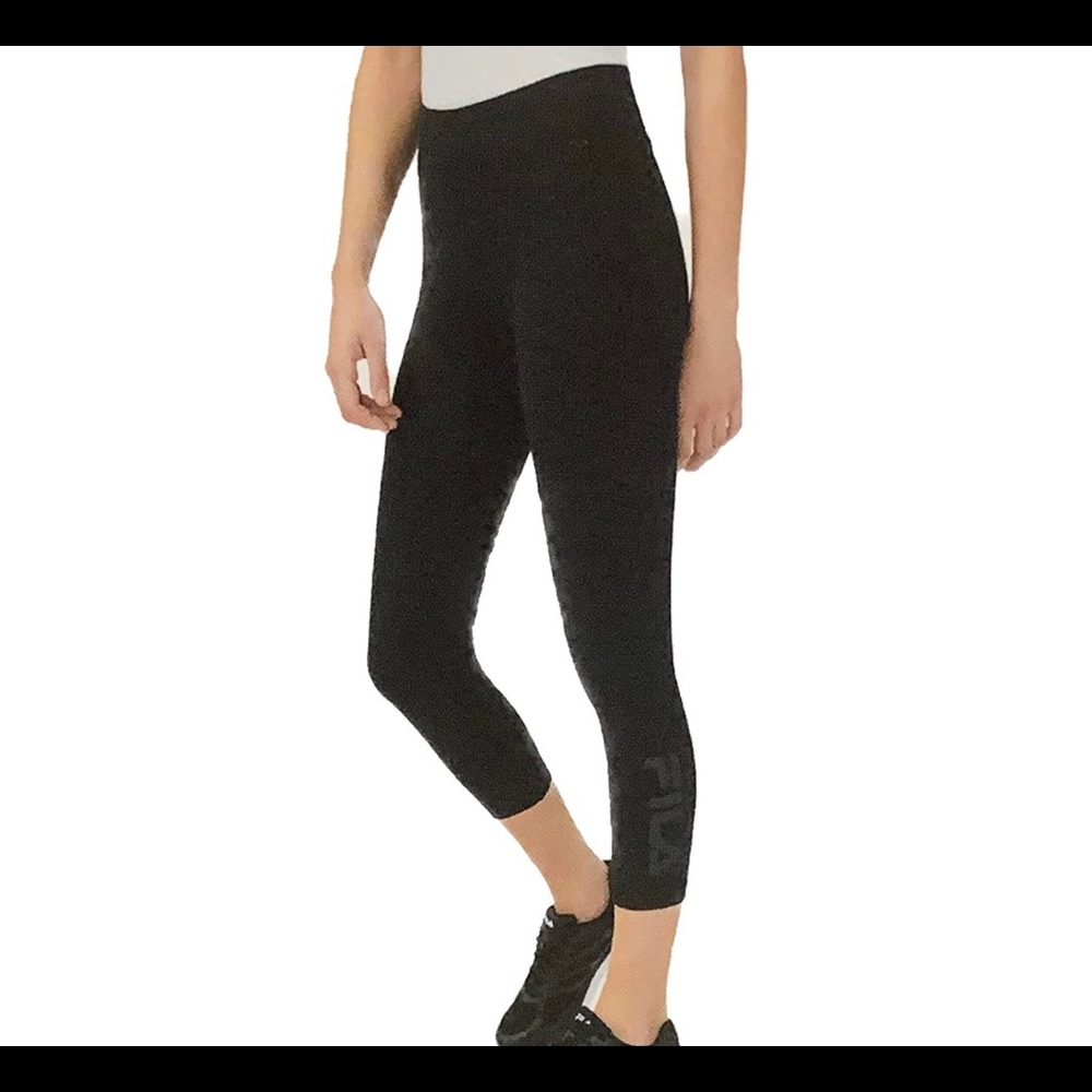 NWT Fila Women's Capri Tight, S